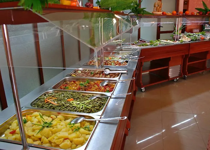 Хотел South - New Management And Free Access