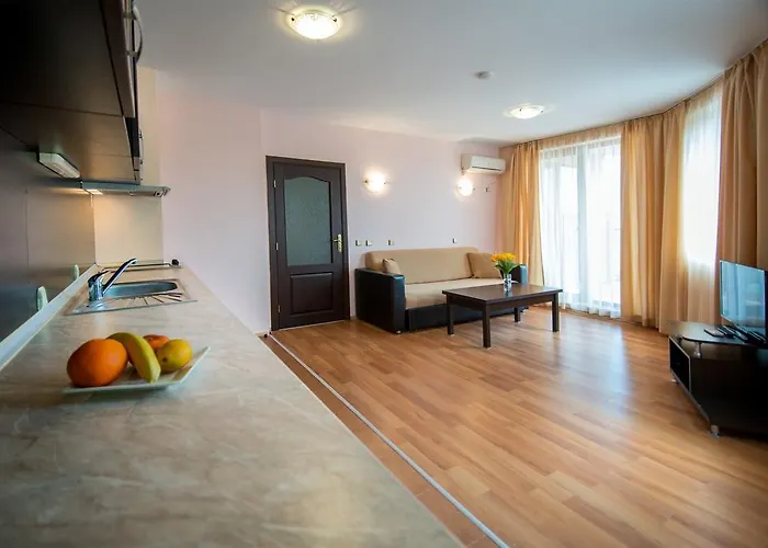 Хотел South - New Management And Free Access