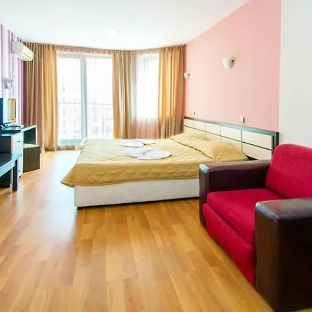 South - New Management And Free Access Hotel Tsarévo