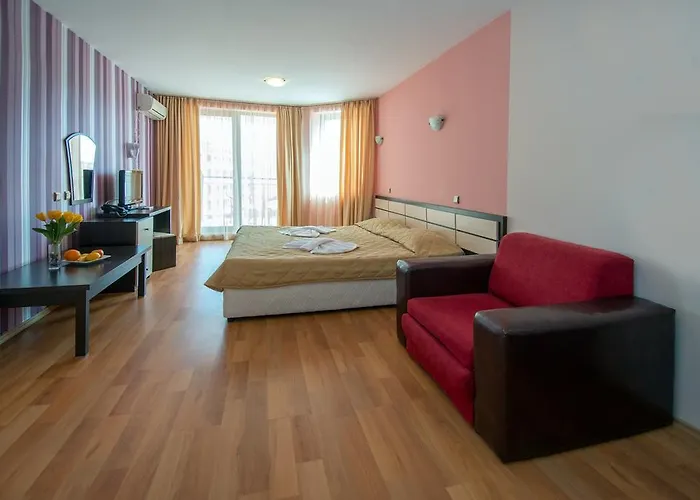 Hotel South - New Management And Free Access Tsarevo